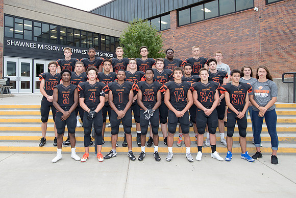 0 Football Senior Class AN0I1685