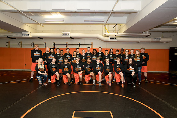 0 Wrestling AN0I9854-Edit