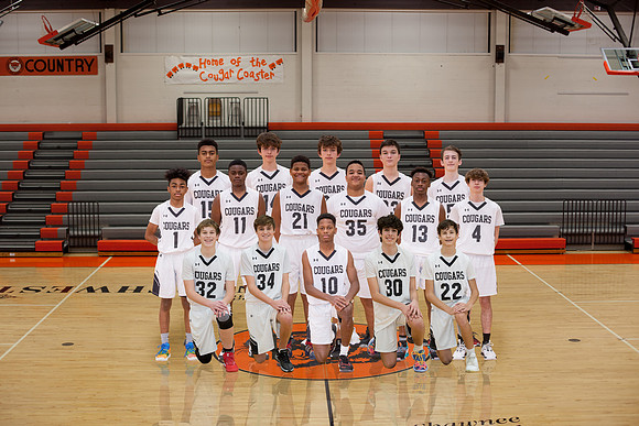 Boys Basketball FR 0 Team IMG_7202
