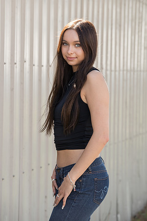 1076 20250412 AN0I8701