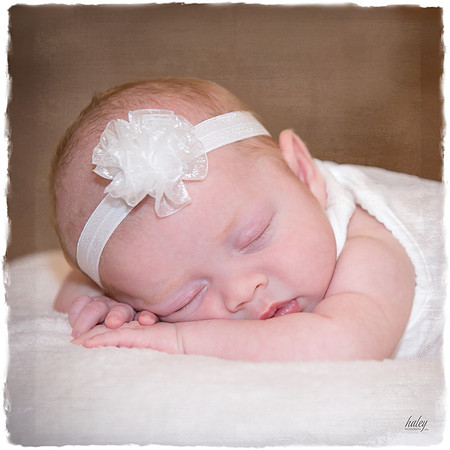 1016_85TA5801-Edit TornEdgeArtPrint_SloppyBorder_10x10