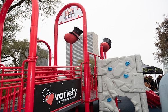 Childrens Mercy Playground 1029 20211101 AN0I1223 Randi Mahomes