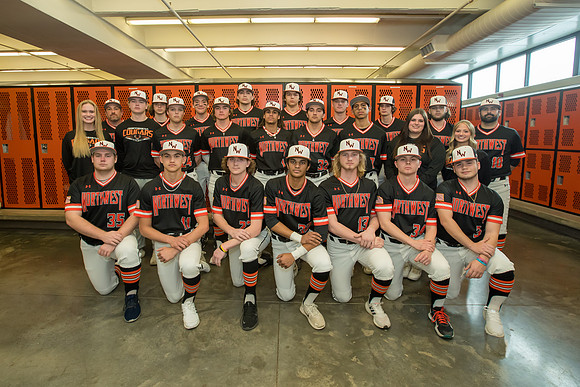 Baseball 0 Varsity AN0I6595-Edit